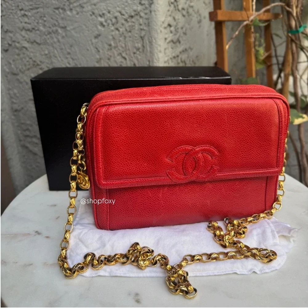 Chanel Caviar Leather Camera CC Vintage Flap Crossbody